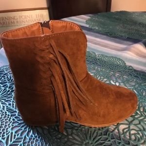 Two pair of girl boots, Brand new size 1